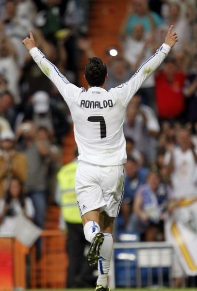 赛中逐渐形 赛中逐渐形